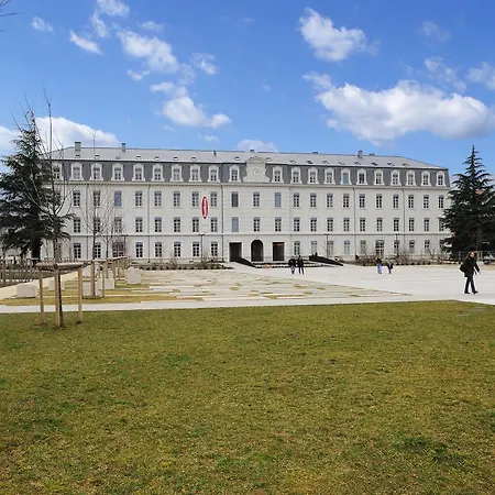 Aparthotel Residhome Caserne De Bonne 4*