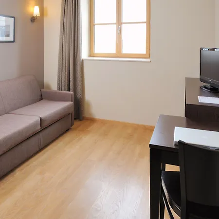 Residhome Caserne De Bonne Hotel apartamentowy 4*