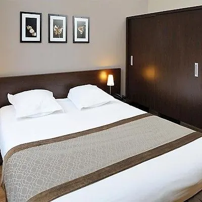 Aparthotel Residhome Caserne De Bonne 4*